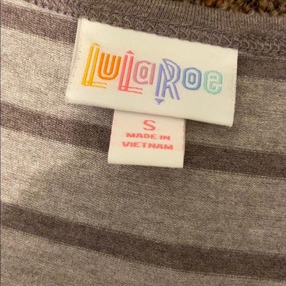 Lula Roe Julia - Picture 2 of 4